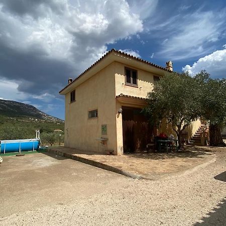 Villa Marras Galtellì Екстериор снимка